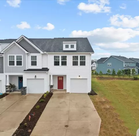 439 Hazelcote Rd, Greenville, SC 29617