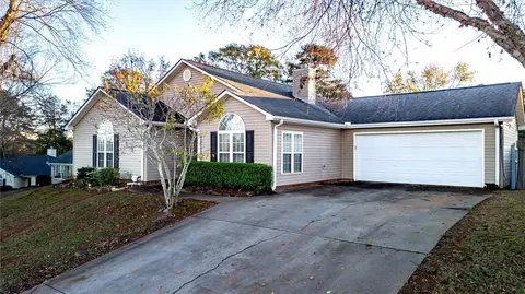 102 Trumpeter Ln, Simpsonville, SC 29680