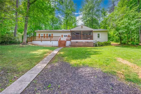 120 Kinston Dr, Easley, SC 29640