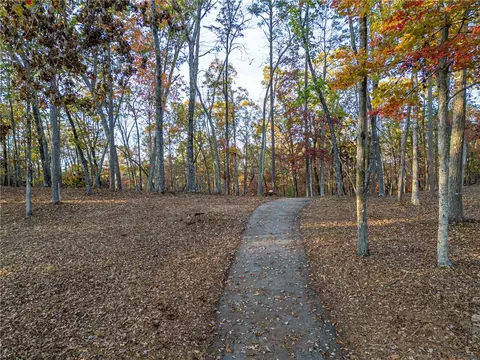 147 Falls Rd, Sunset, SC 29685 photo 2
