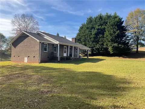 307 Cone Dr, Walhalla, SC 29691 photo 16