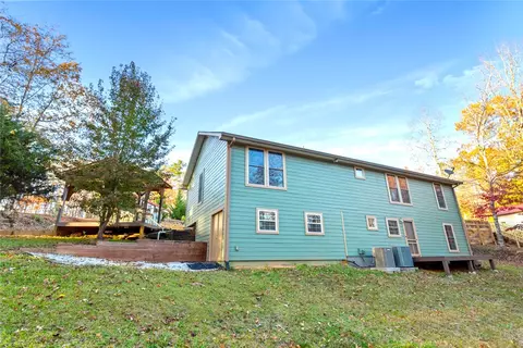 Exterior - 133 Cane Creek Rd, Walhalla, SC 29691 photo 8 of 11