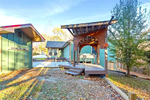 Exterior - 133 Cane Creek Rd, Walhalla, SC 29691 photo 6 of 11