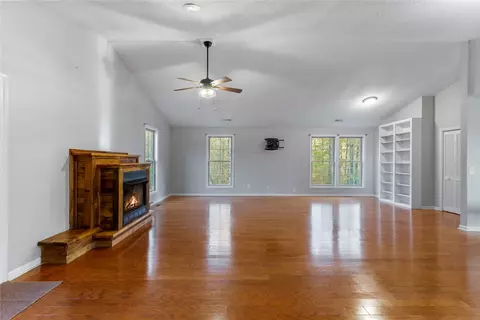Living - 133 Cane Creek Rd, Walhalla, SC 29691 photo 3 of 10