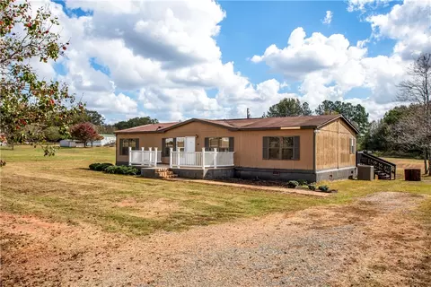1128 Blount Rd, Belton, SC 29627