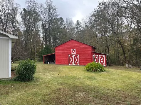 Exterior - 301 Penson Rd, Honea Path, SC 29654 photo 6 of 17