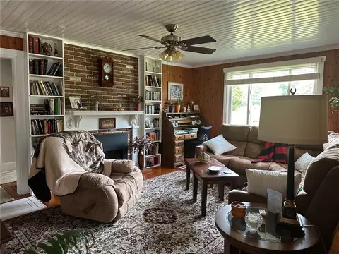 Living - 301 Penson Rd, Honea Path, SC 29654 photo 1 of 1