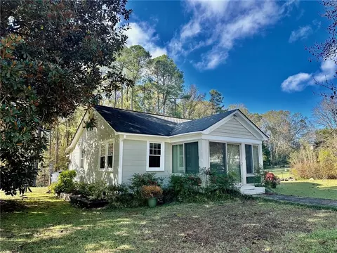 301 Penson Rd, Honea Path, SC 29654