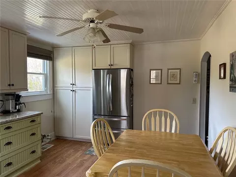 Kitchen - 301 Penson Rd, Honea Path, SC 29654 photo 5 of 7