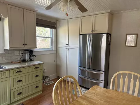Kitchen - 301 Penson Rd, Honea Path, SC 29654 photo 1 of 7