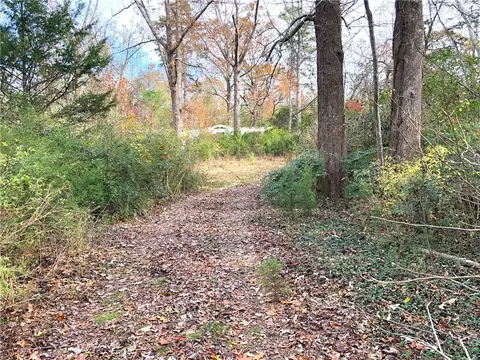 535 Crepe Myrtle Rd, Seneca, SC 29678