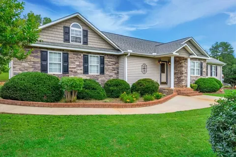 1622 Walhalla Hwy, Pickens, SC 29671