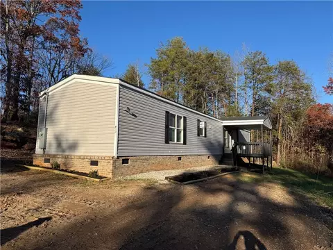710 Goodwin Bridge Rd, Travelers Rest, SC 29690