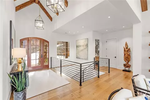 Entry Way - 354 Peninsula Rdg, Sunset, SC 29685 photo 1 of 2