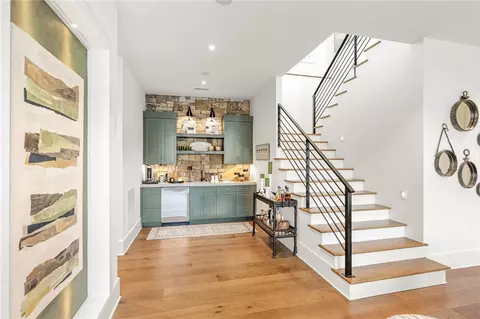 Entry Way - 354 Peninsula Rdg, Sunset, SC 29685 photo 2 of 2