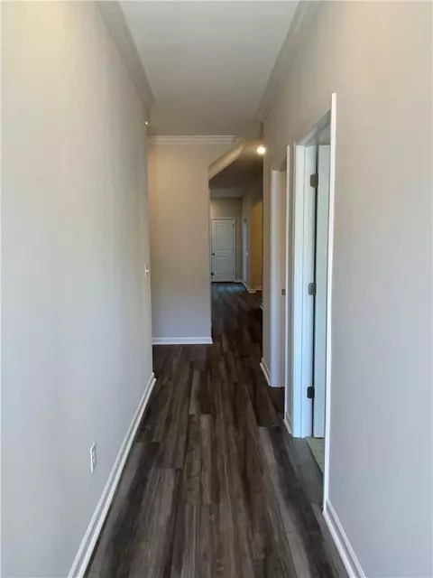 Entry Way - 137 Brown Cir, Easley, SC 29642 photo 2 of 7