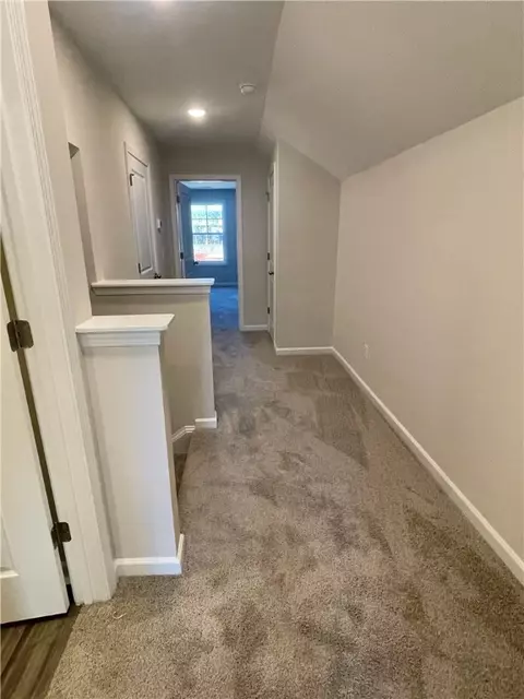 Entry Way - 137 Brown Cir, Easley, SC 29642 photo 6 of 7