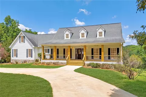 325 Kandle Dr, Eastanollee, GA 30538