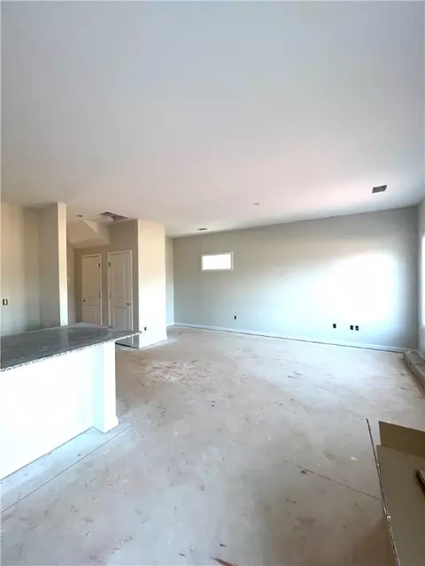 Living - 143 Brown Cir, Easley, SC 29642 photo 1 of 2