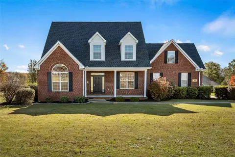 105 Windham Dr, Anderson, SC 29621