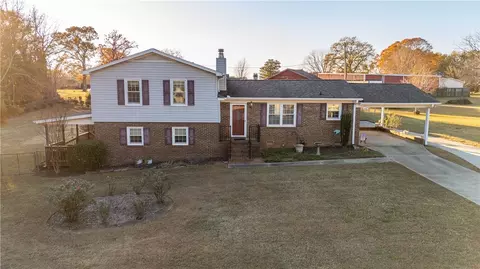 110 Summer Dr, Easley, SC 29642 photo 1