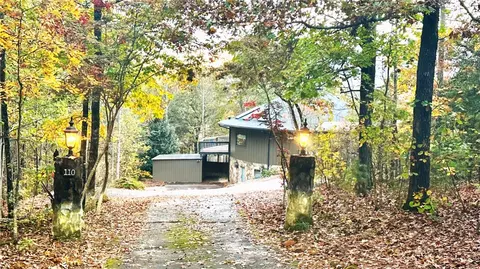 110 Brittany Way, Pickens, SC 29671