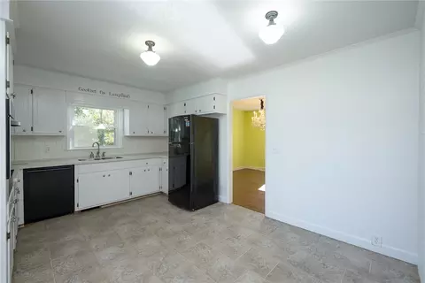 Kitchen - 206 Westminster Dr, Pendleton, SC 29670 photo 1 of 4