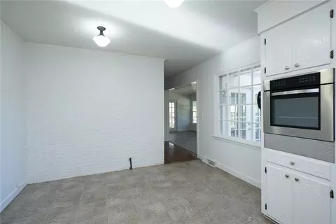 Kitchen - 206 Westminster Dr, Pendleton, SC 29670 photo 4 of 4