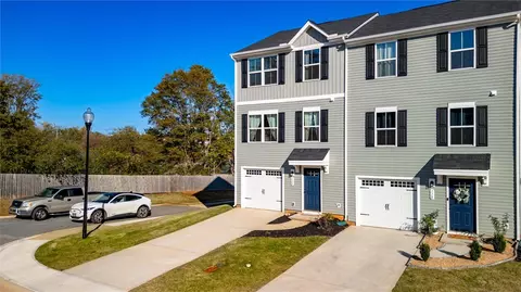 120 Sligh Way, Easley, SC 29642 photo 2