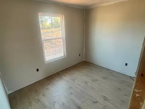 532 E South Fifth St, Seneca, SC 29678 photo 9