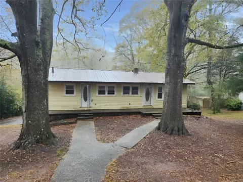 409 Simpson St, Westminster, SC 29693