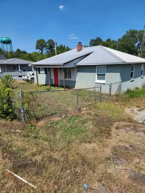 313 Hunter St, Seneca, SC 29678