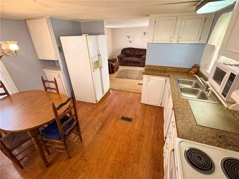 1610 Crestview Rd, Easley, SC 29642 photo 6