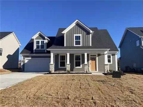 114 Wells Crossing Ln, Seneca, SC 29678