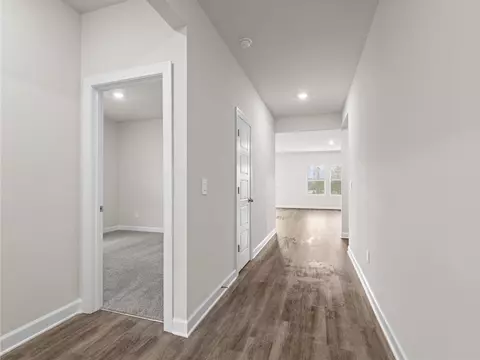 1076 Appalachian Dr, Moore, SC 29369 photo 3