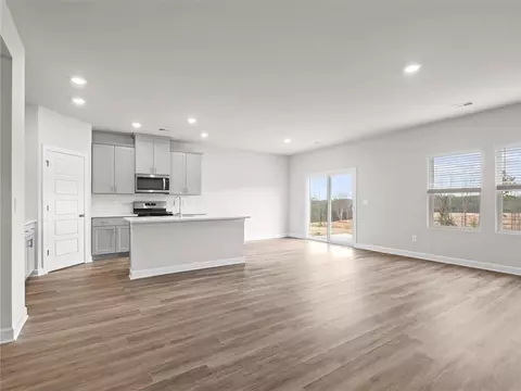 1076 Appalachian Dr, Moore, SC 29369 photo 5