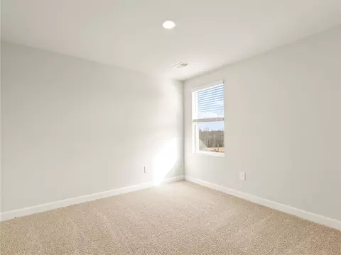 Bedroom - 1080 Appalachian Dr, Moore, SC 29369 photo 8 of 9
