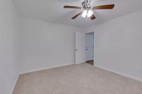 Bedroom - 201 Arrowhead Trl, Easley, SC 29642 photo 4 of 7