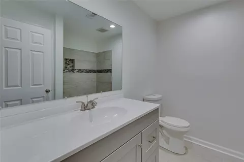 Bath - 201 Arrowhead Trl, Easley, SC 29642 photo 2 of 4