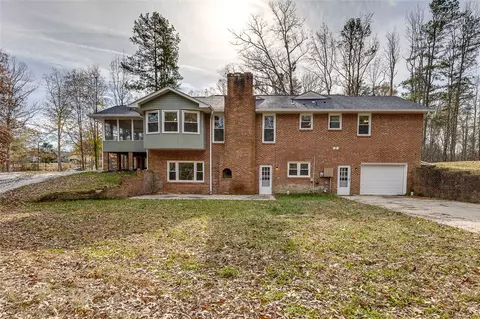 Exterior - 201 Arrowhead Trl, Easley, SC 29642 photo 4 of 12