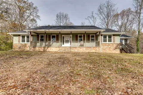 Exterior - 201 Arrowhead Trl, Easley, SC 29642 photo 2 of 12