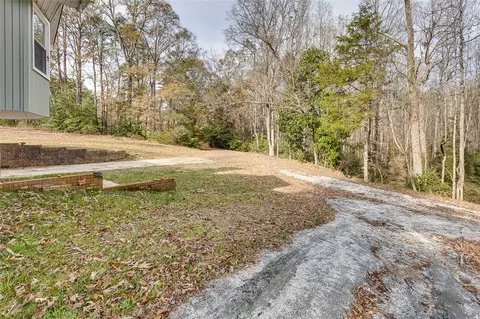 Exterior - 201 Arrowhead Trl, Easley, SC 29642 photo 11 of 12