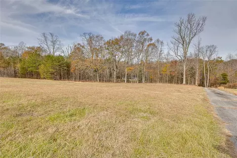 Exterior - 201 Arrowhead Trl, Easley, SC 29642 photo 10 of 12