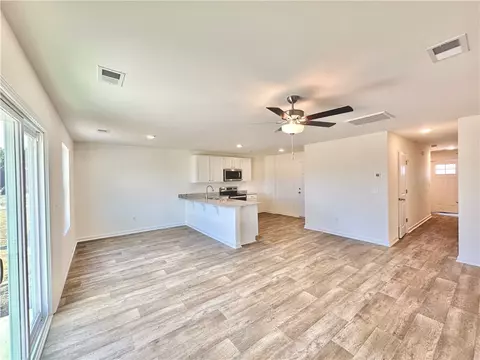 504 Seaborn Cir, Pendleton, SC 29670 photo 5