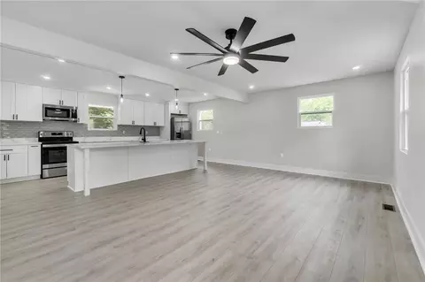 9 James St, Pelzer, SC 29669 photo 4