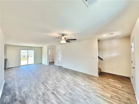 Living - 511 Seaborn Cir, Pendleton, SC 29670 photo 1 of 5