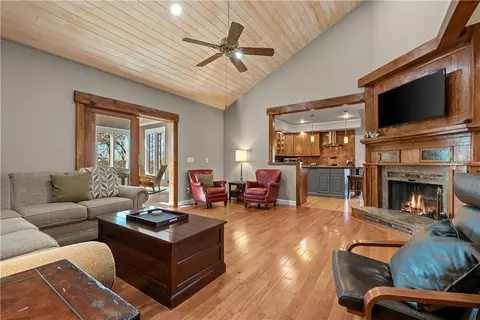 104 Villa Ct, Sunset, SC 29685 photo 11