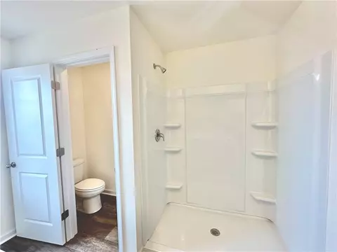 Bath - 506 Seaborn Cir, Pendleton, SC 29670 photo 3 of 5