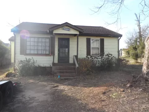412 S Depot St, Seneca, SC 29678