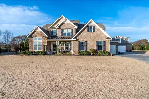 12 Ione Cir, Williamston, SC 29697